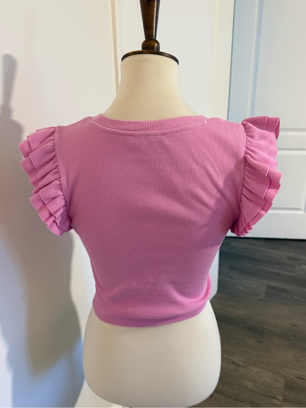 Zara Pink Ribbed Ruffle-Sleeve Crop Top - Picture 4 of 6